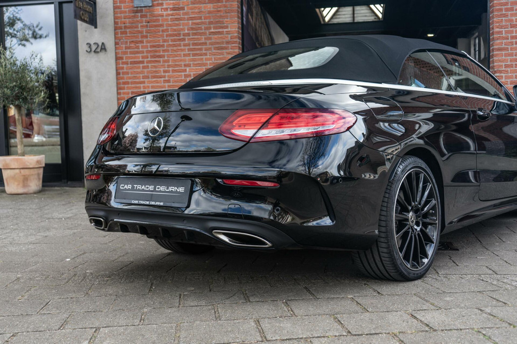 43859425-4.jpg